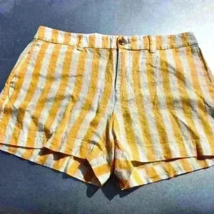 OLD NAVY  STRIPPED SHORTS